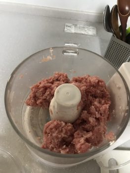 冷凍食材ハンバーグおまけのリンツチョコ